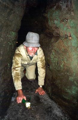 Alan Butcher in Vier Grotte[PSwart]